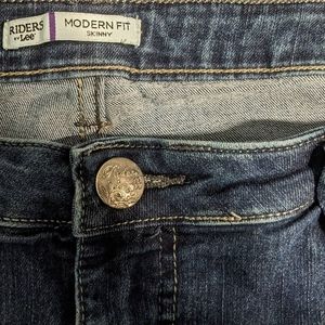 woman's size 18p slimming jeans